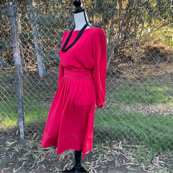 VINTAGE 80’s I. Magnin Designer RED Dress with Self-Tie- CLASSIC FASHION! - Picture 2 of 14